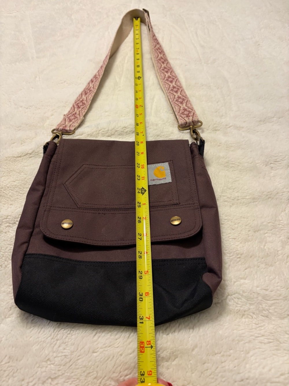 Carhartt Mauve Crossbody Bag with Black Base - Picture 3 of 5